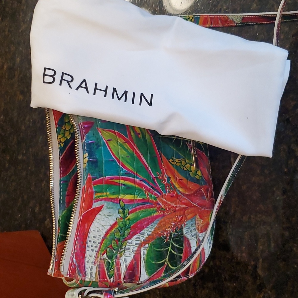 Btahmin crossbody with dust bag but no tags